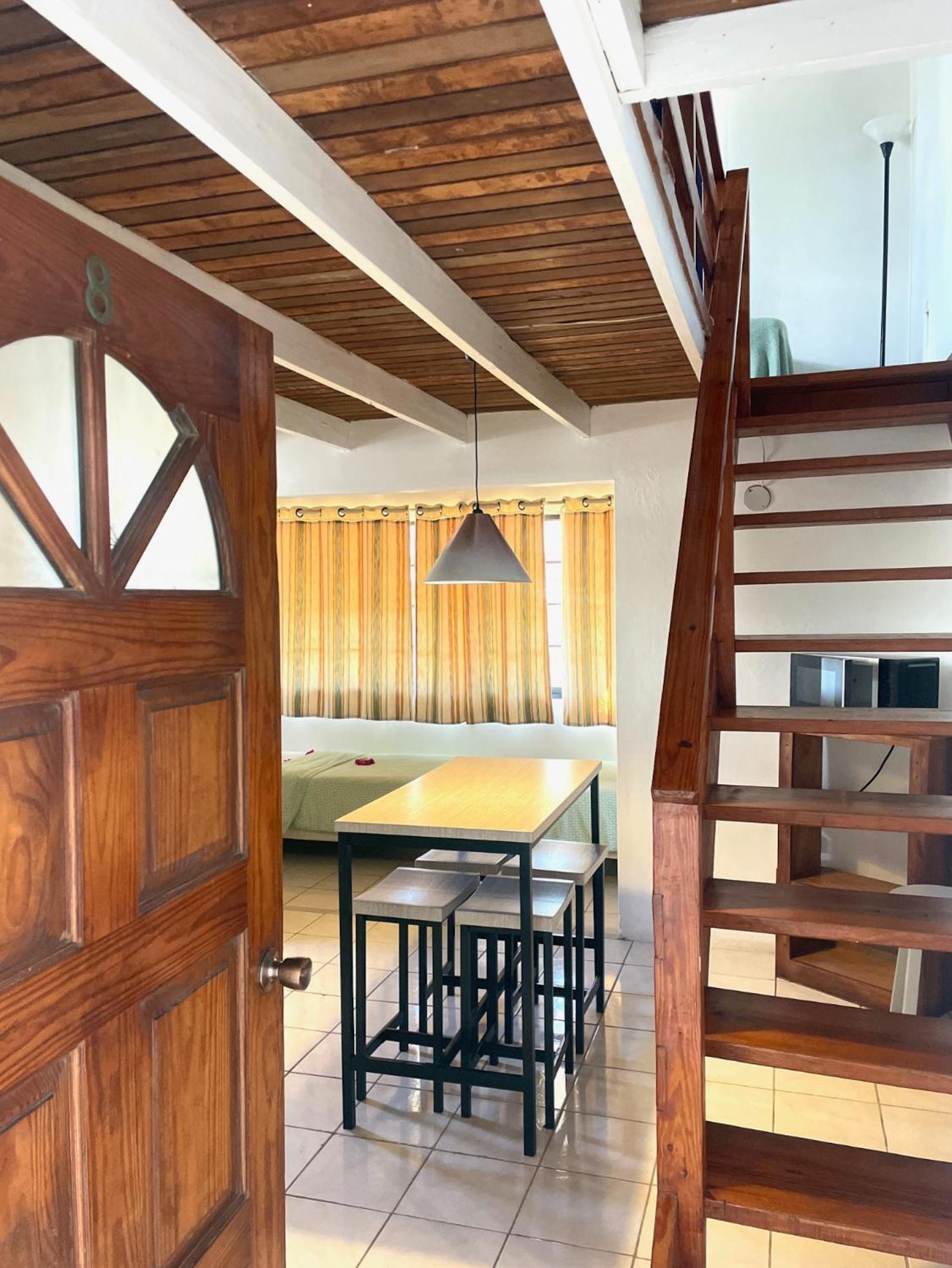 Bananaquit Tobago -Stay Near The Beach Crown Point Exterior foto