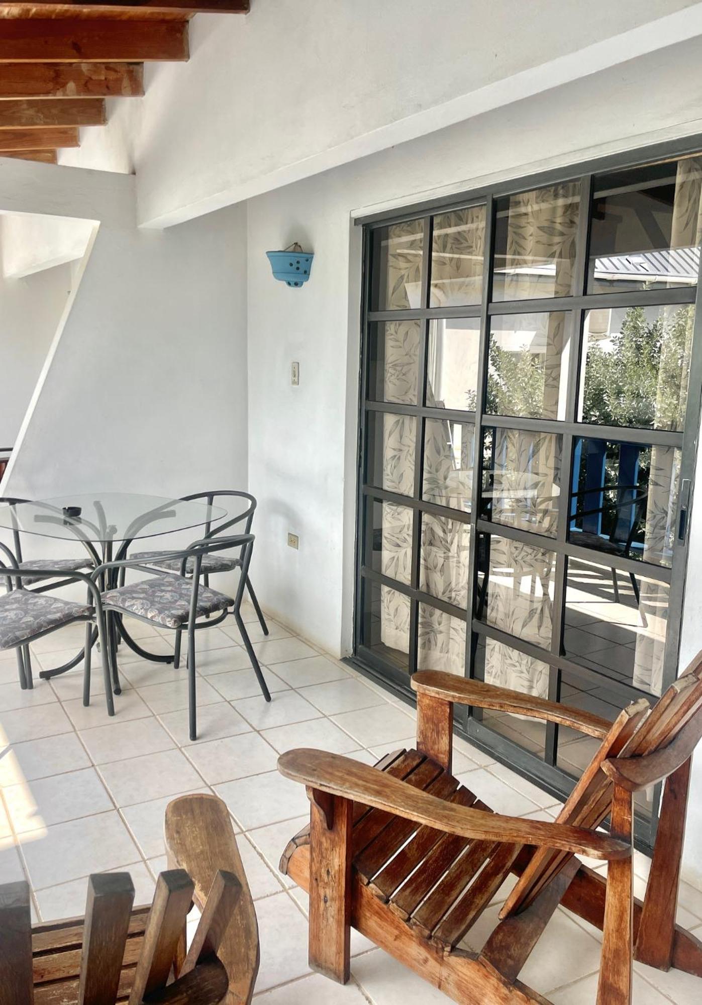 Bananaquit Tobago -Stay Near The Beach Crown Point Exterior foto